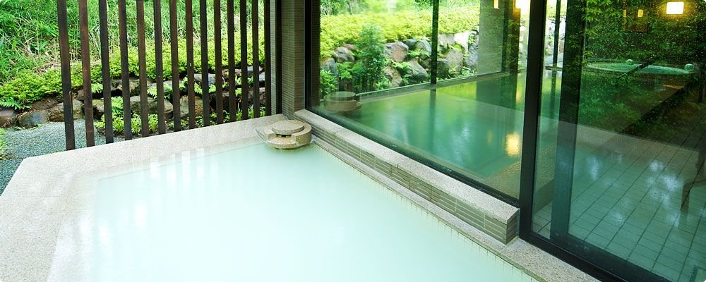 ♨ Large Public Bath