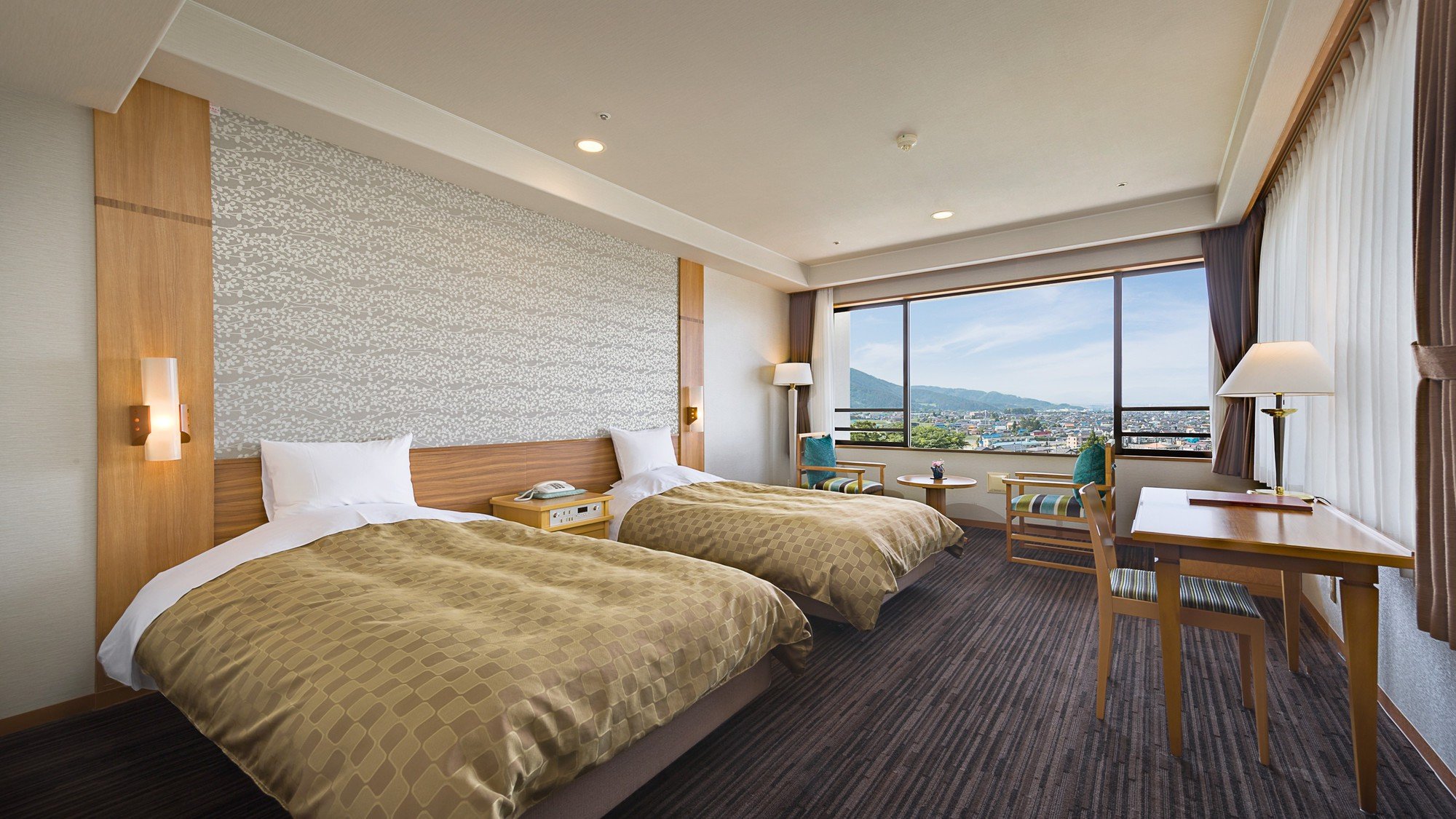 🏔 Room (Alps View)